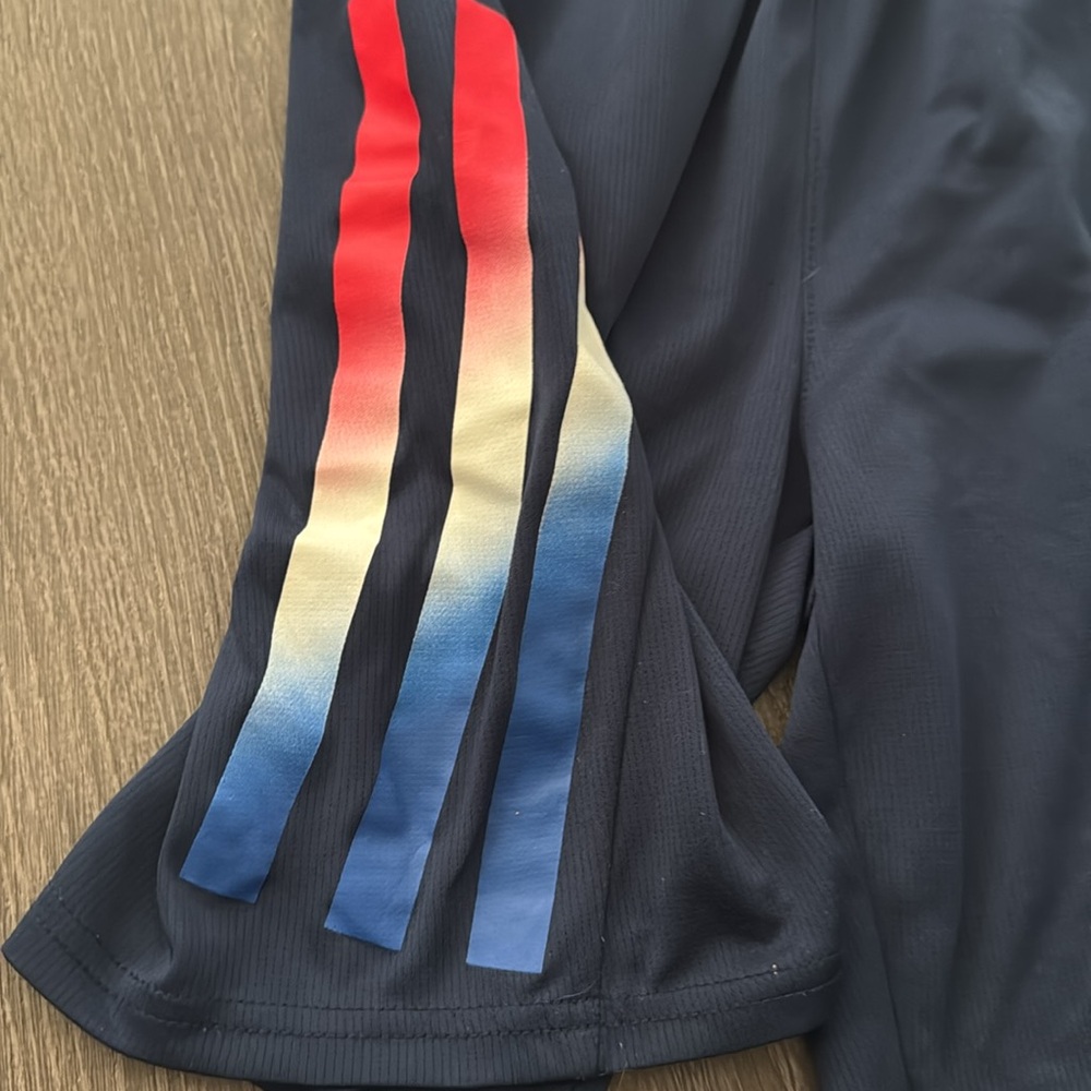 Lot of 2 pair of Adidas boys Kids Size XL Gray & Navy Athletic Shorts Set - Picture 5 of 8